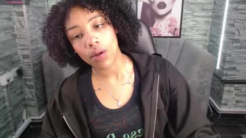 violeth_b online show from 09.11.25