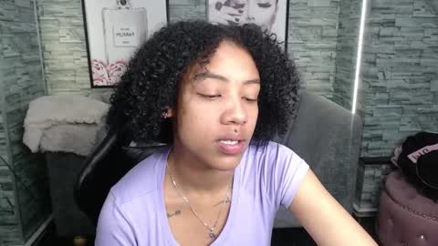 violeth_b online show from 09.17.25