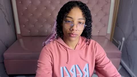 violeth_b online show from 12.15.25