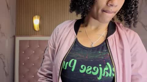 violeth_b online show from 12.18.25