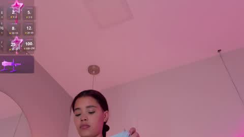 Violeth Hill online show from 10.25.25