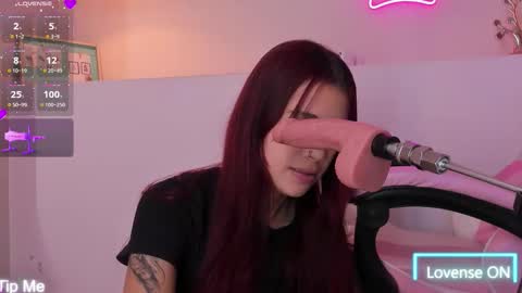 Violeth Hill online show from 11.15.25