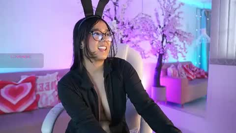 Snapshot of violetjonesx chatting on 07.06.26 violetjonesx online show from 07.06.26