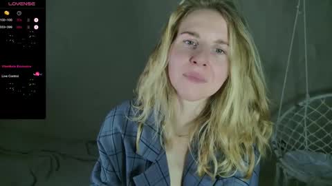 Violet  next stream December 6 online show from 10.17.25