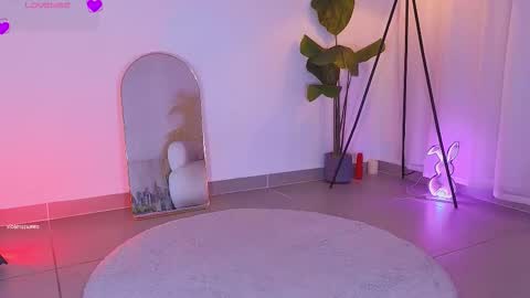 violetssweet online show from 01.10.26