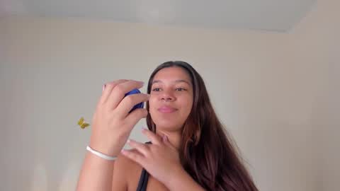 violett_24_ online show from 11.04.25