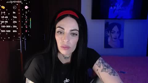 violett  Independent model online show from 12.03.25