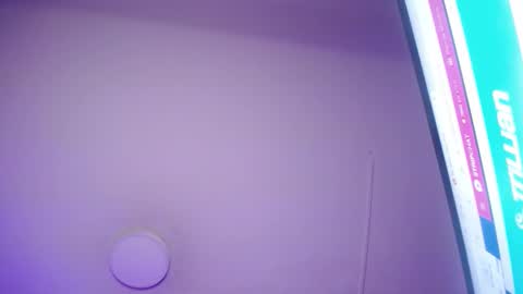 violett_queen122 online show from 09.30.25