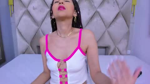 Violett  online show from 02.26.26