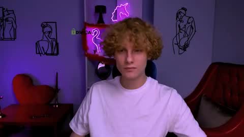 violett_shy online show from 03.11.25