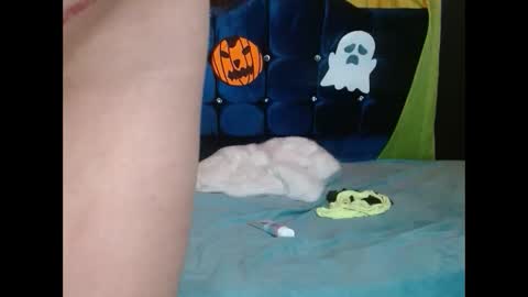 violetta_dreams online show from 10.30.25