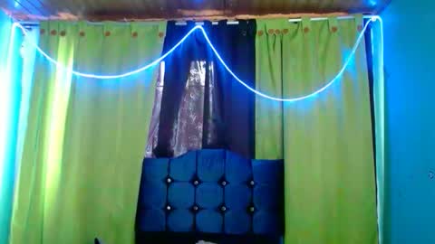 violetta_dreams online show from 12.20.25