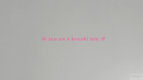 Snapshot of violetta_finch chatting on 12.25.24 violetta_finch online show from 12.25.24