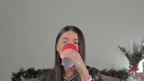 Snapshot of violetta_finch chatting on 01.13.25 violetta_finch online show from 01.13.25