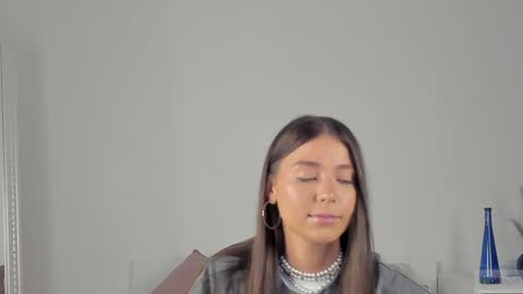 Snapshot of violetta_finch chatting on 02.06.25 violetta_finch online show from 02.06.25