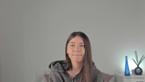 Snapshot of violetta_finch chatting on 03.01.25 violetta_finch online show from 03.01.25