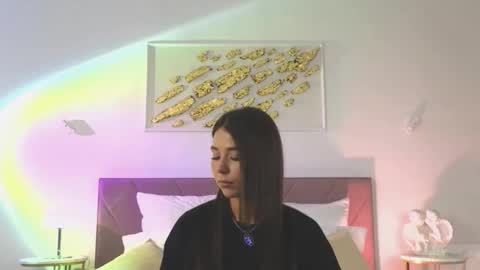 violetta_finch online show from 11.23.25