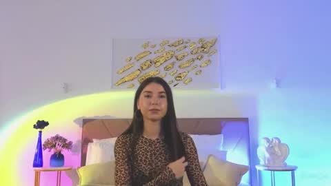 Snapshot of violetta_finch chatting on 05.26.26 violetta_finch online show from 05.26.26
