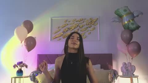 Snapshot of violetta_finch chatting on 06.20.26 violetta_finch online show from 06.20.26