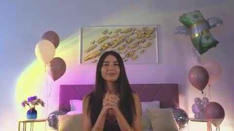 Snapshot of violetta_finch chatting on 06.21.26 violetta_finch online show from 06.21.26