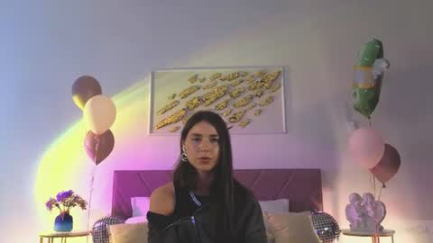 Snapshot of violetta_finch chatting on 06.23.26 violetta_finch online show from 06.23.26