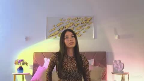 Snapshot of violetta_finch chatting on 07.16.26 violetta_finch online show from 07.16.26