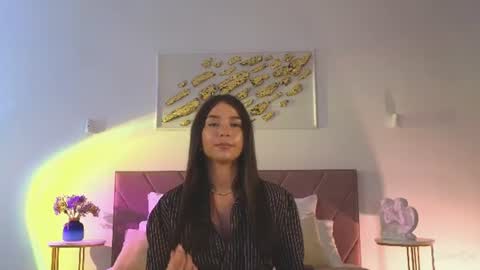 Snapshot of violetta_finch chatting on 07.19.26 violetta_finch online show from 07.19.26