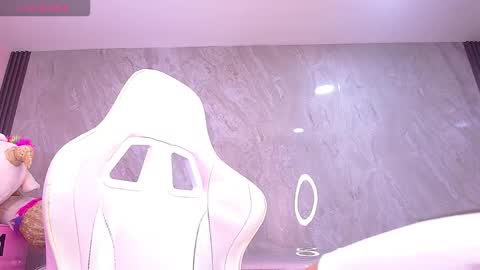 Snapshot of violetta_jhonson_v chatting on 10.08.25 Violetta online show from 10.08.25