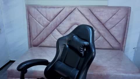 Violetta  online show from 04.17.26