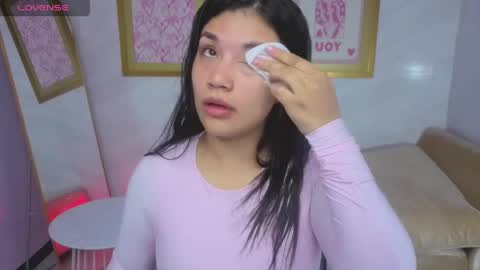 Snapshot of violetta_jhonson_v chatting on 04.19.26 Violetta online show from 04.19.26
