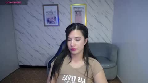 Snapshot of violetta_jhonson_v chatting on 05.05.26 Violetta online show from 05.05.26