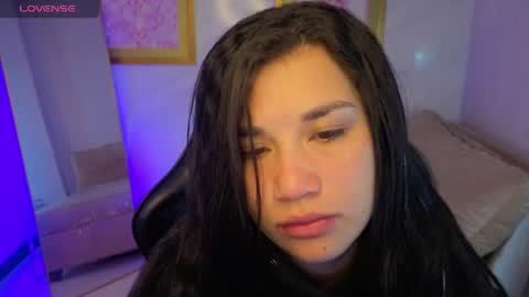 Snapshot of violetta_jhonson_v chatting on 05.17.26 Violetta online show from 05.17.26