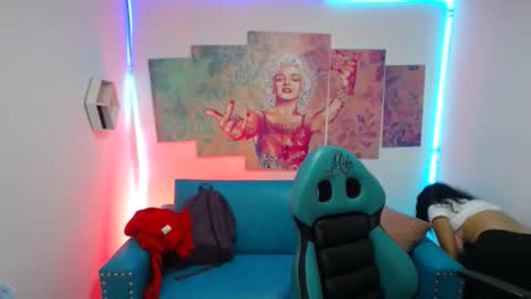 Snapshot of violetta_m_ chatting on 02.02.26 Violeta online show from 02.02.26