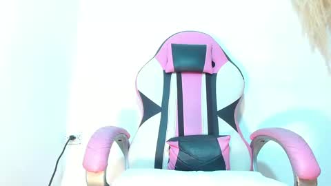 Princess Violet Valerious Follow me IGX violetvalerious online show from 02.10.25