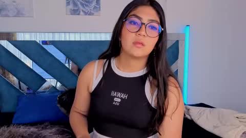 violettabloom_ online show from 09.16.25