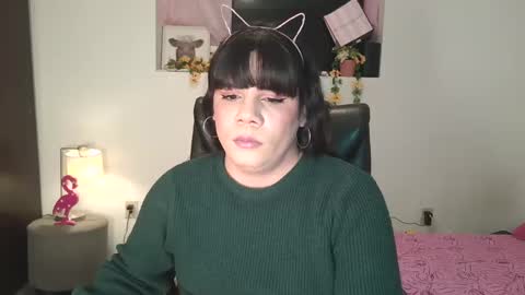 Snapshot of violettacam69 chatting on 02.20.25 violettacam69 online show from 02.20.25