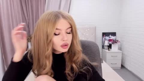 ViolettaOtis online show from 12.14.24