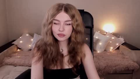 ViolettaOtis online show from 02.12.25