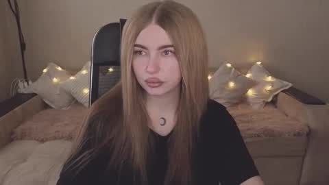 ViolettaOtis online show from 10.13.25