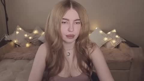 ViolettaOtis online show from 11.18.25