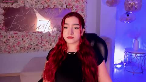 Violett Castel online show from 09.25.25