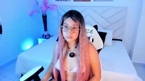 Violette online show from 07.08.26
