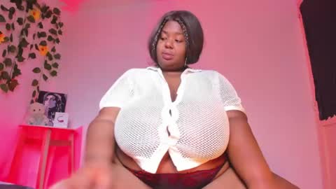 Snapshot of violette_plus chatting on 04.25.26 Call me valeria online show from 04.25.26