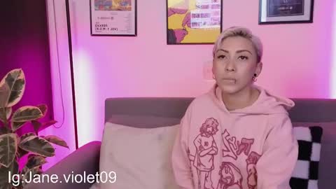 Snapshot of violettgrey_ chatting on 10.14.25 Violet online show from 10.14.25