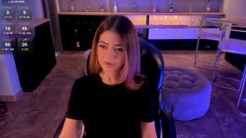 Violett  online show from 12.20.24