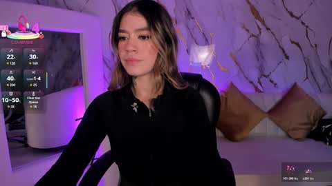 Snapshot of violetthansson chatting on 11.07.25 Violett online show from 11.07.25