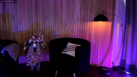 Violett  online show from 11.11.25