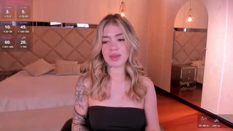 Violett  online show from 11.18.25