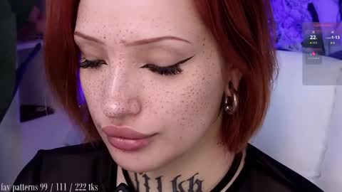 Snapshot of violetvio1ator chatting on 04.22.26 Dommy mommy online show from 04.22.26