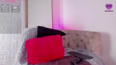violetwinters_ online show from 07.16.26